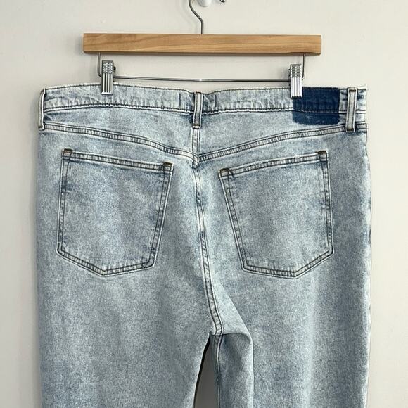 Abercrombie & Fitch The Mom High Rise SHORT Jean Sz 34 - Picture 8 of 11